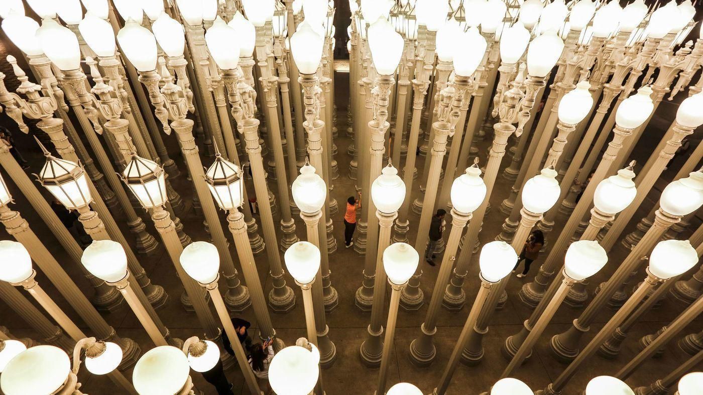 Urban Light ánh đèn đô thị ở bảo tàng Lacma